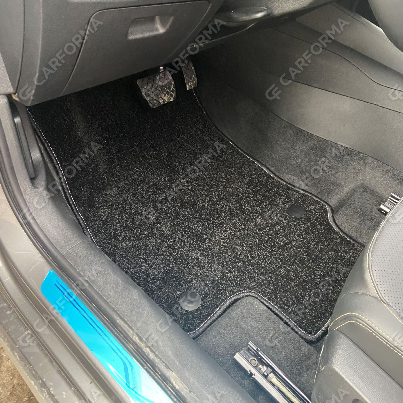 Ворсовые коврики на Audi Q2L 2016&nbsp;-&nbsp;2026 в Владивостоке