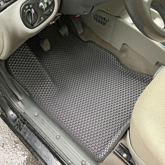 Коврики на Lada (ВАЗ) Granta 2011&nbsp;-&nbsp;2026 в Владивостоке