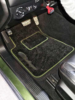 Коврики на Dodge Challenger III 2008&nbsp;-&nbsp;2023 в Владивостоке