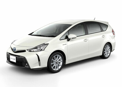 EVA коврики на Toyota Prius Alpha 2011 - 2021 в Владивостоке