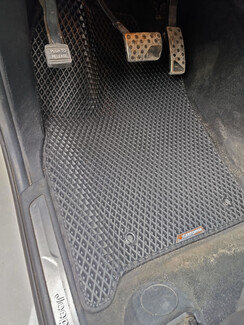 Ворсовые коврики на Jeep Grand Cherokee (WK2) 2010 - 2022 в Владивостоке Ворсовые коврики на Jeep Grand Cherokee (WK2) 2010 - 2022 в Владивостоке