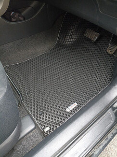 Ворсовые коврики на Toyota Corolla Fielder (E14) 2006&nbsp;-&nbsp;2012 в Владивостоке