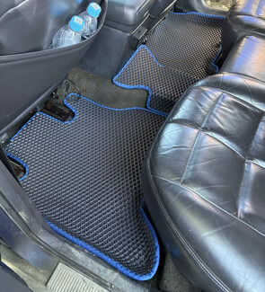 Коврики на Jeep Grand Cherokee (ZJ) 1992 - 1999 в Владивостоке Коврики на Jeep Grand Cherokee (ZJ) 1992 - 1999 в Владивостоке