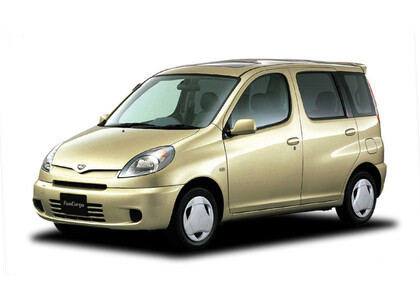 Коврики на Toyota Yaris Verso 1999 - 2006 в Владивостоке