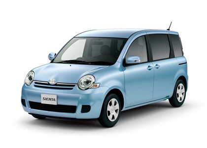 Ворсовые коврики на Toyota Sienta I 2003 - 2015 в Владивостоке