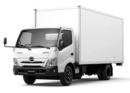 Коврики на Hino 300 II широкая кабина 2011 - 2025 в Владивостоке