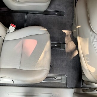 Коврики на KIA Carnival III 9 мест и 11 мест 2014 - 2021 в Владивостоке Коврики на KIA Carnival III 9 мест и 11 мест 2014 - 2021 в Владивостоке